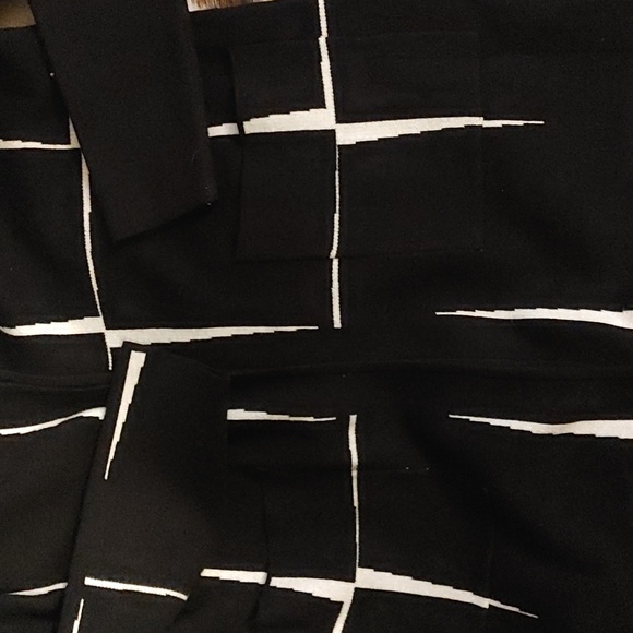 Creation Sweater Sz Sm - Picture 3 of 4